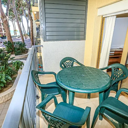 Pins I Mar - Only Families Apartment Cambrils
